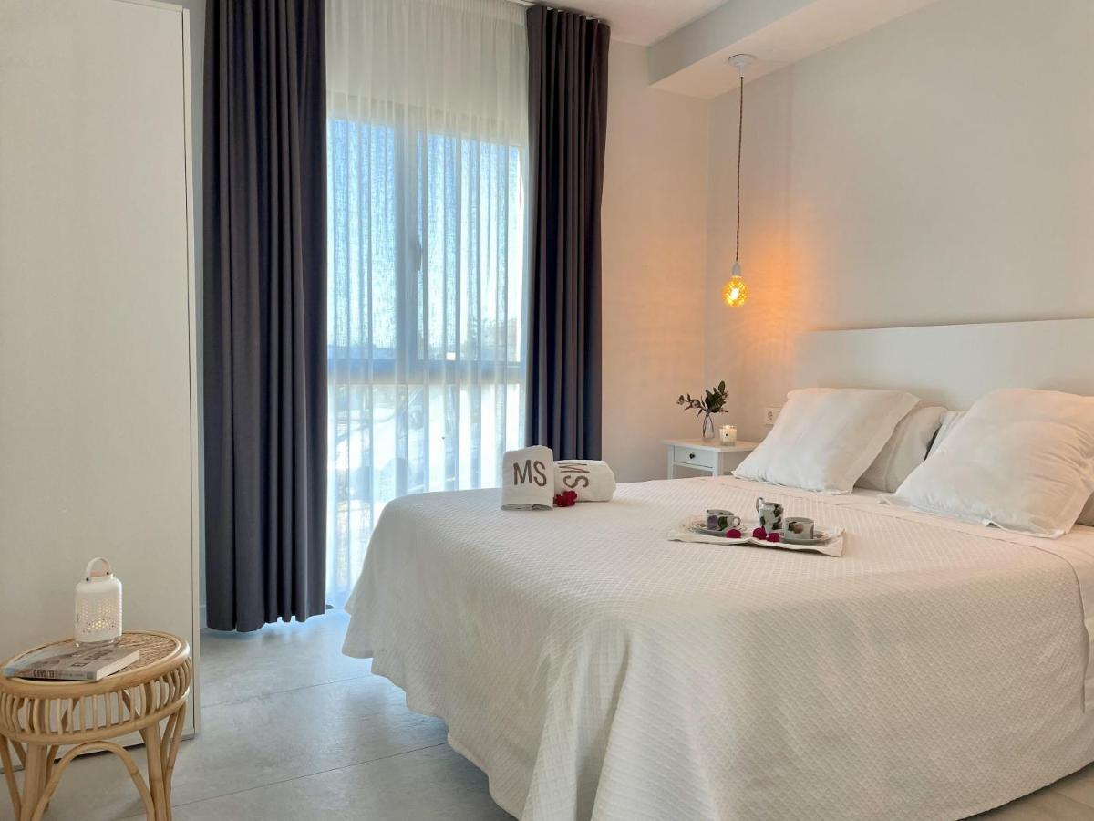 Fernan Perez Apartamentos Madreselva מראה חיצוני תמונה