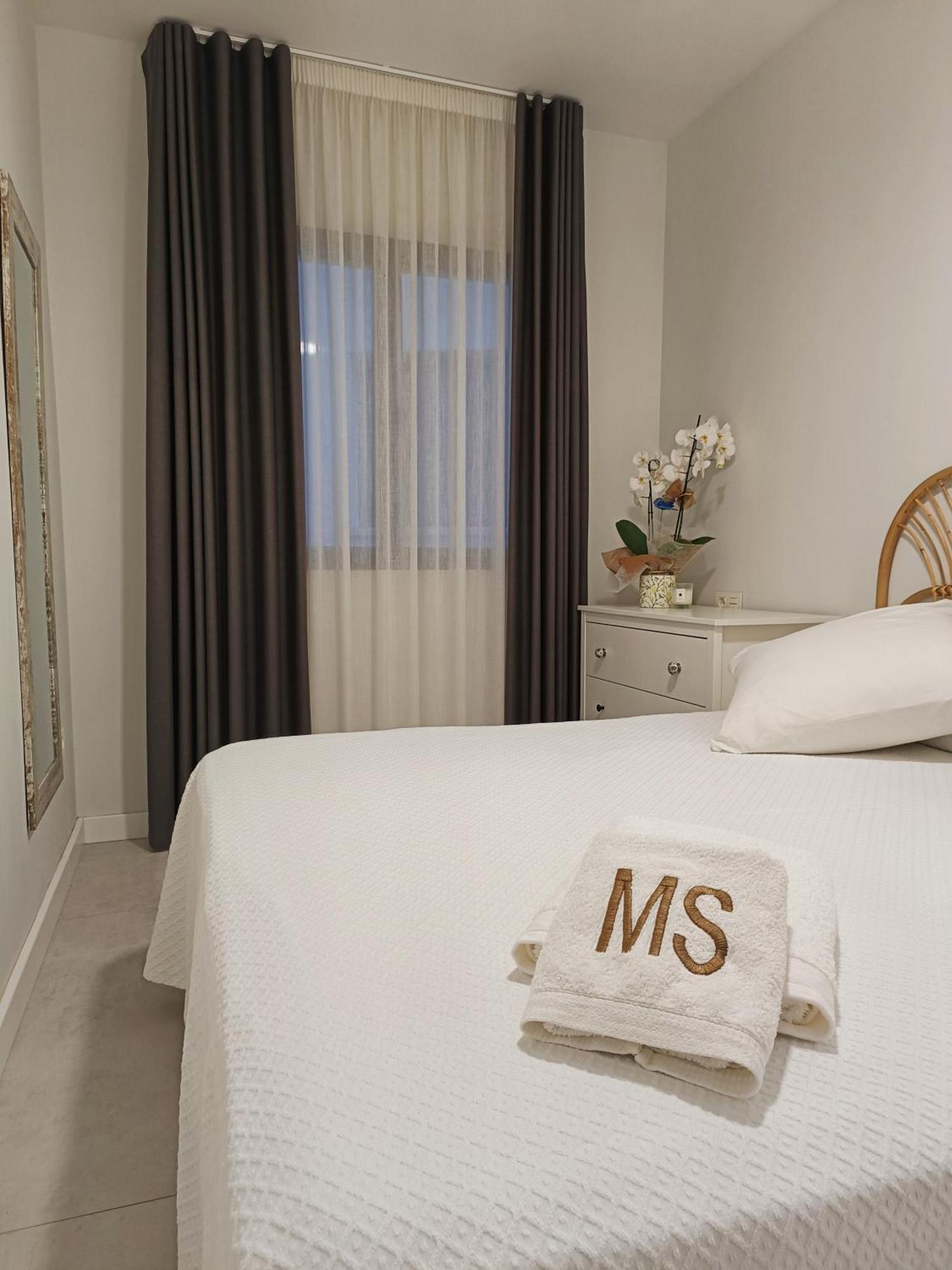 Fernan Perez Apartamentos Madreselva מראה חיצוני תמונה